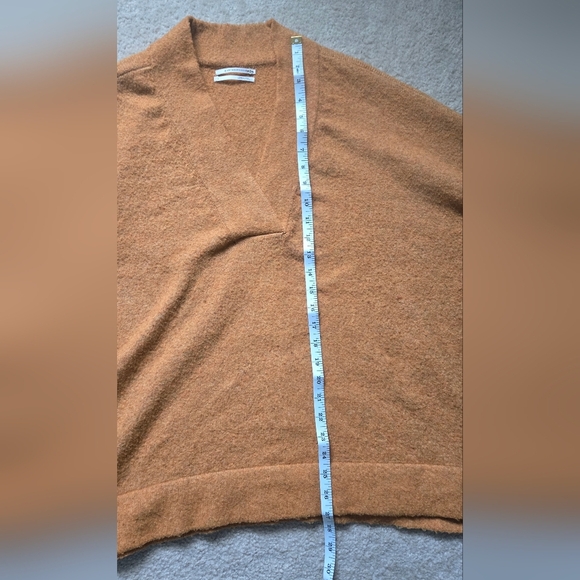 Anthropologie Mustard Oversized Long Sleeve V-Neck Sweater Size Large - Picture 8 of 11